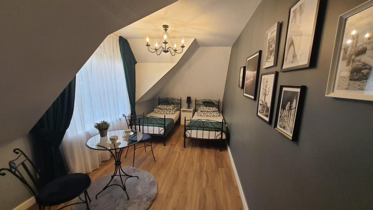 Vila Dom Nasutow Niemce Exteriér fotografie
